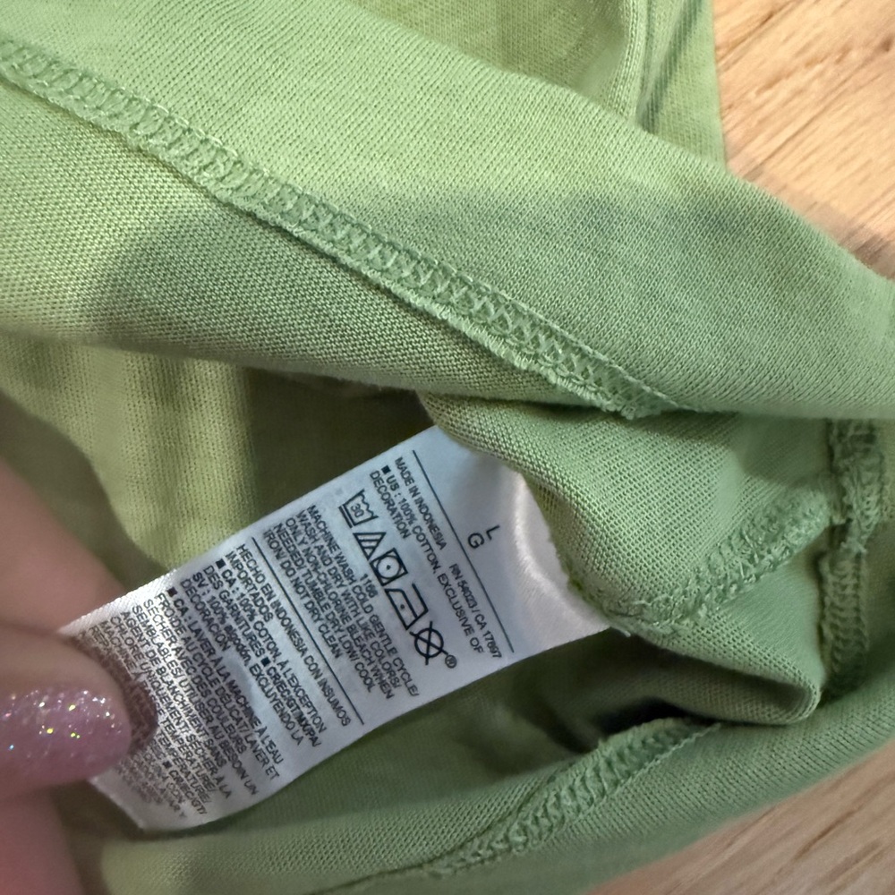 Old Navy Light Green Eyelet Flutter Sleeve Tee - Picture 11 of 11